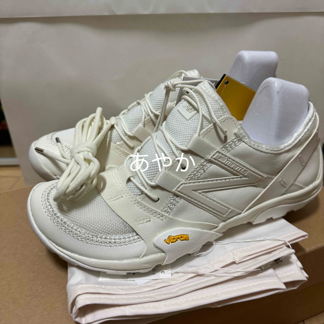 ISSEY MIYAKE(イッセイミヤケ)の【23.5cm】 ISSEY MIYAKE New Balance MT100 レディースの靴/シューズ(スニーカー)の商品写真