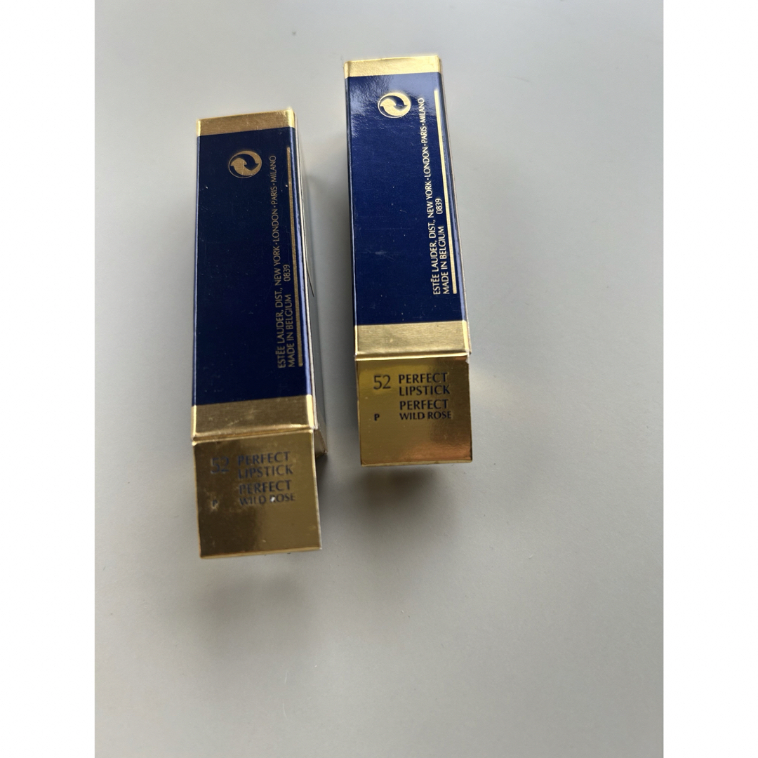 Estee Lauder(エスティローダー)のエスティ ローダー　パーフェクトリップスティック  No.５２　2本 セット コスメ/美容のベースメイク/化粧品(口紅)の商品写真