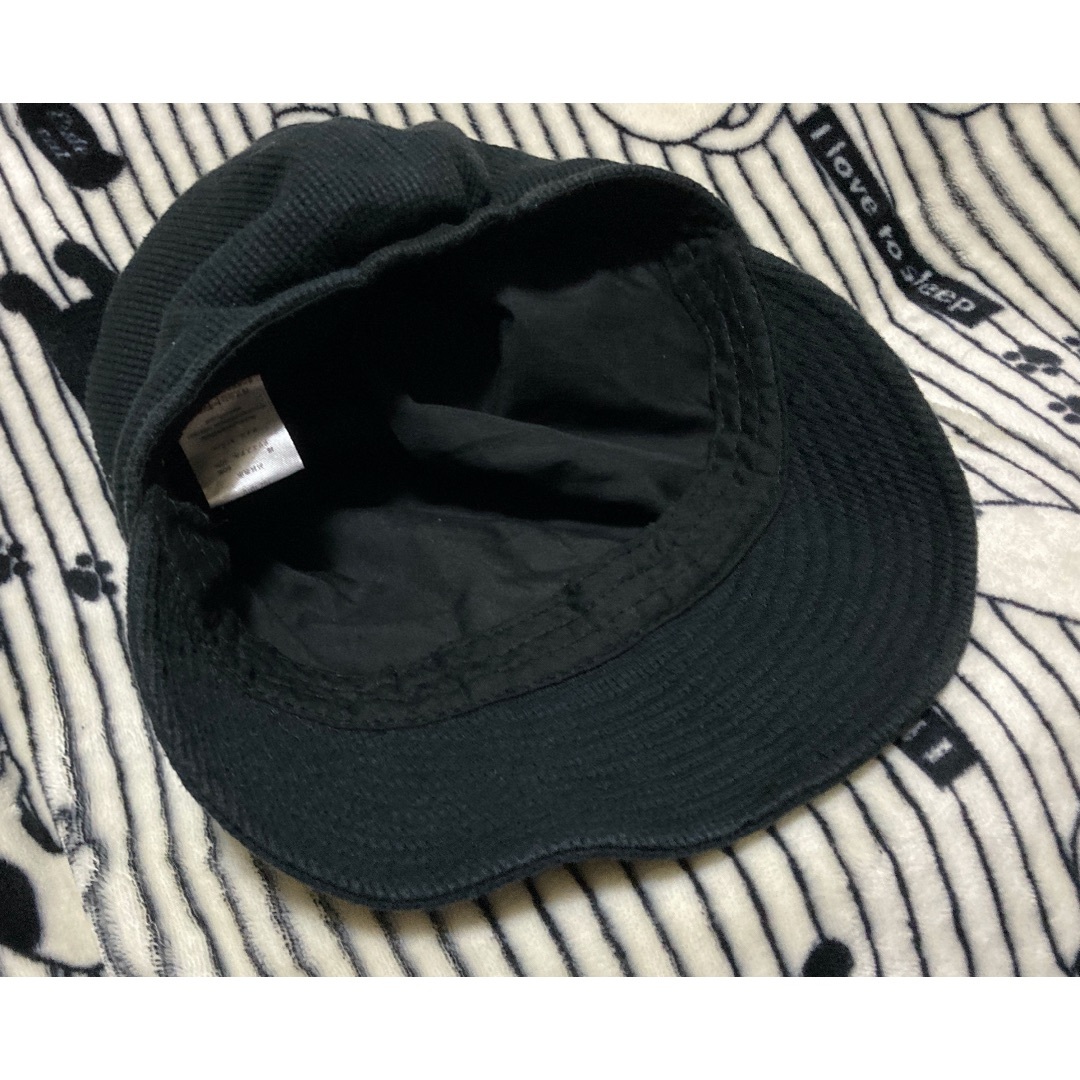 女性にオススメ♪ツバの左右幅が広いユニーク形状のソフトキャップ【トモクニ】黒帽子 レディースの帽子(キャップ)の商品写真