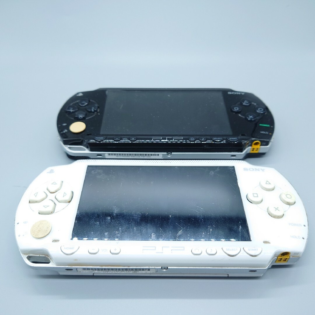 PlayStation Portable(プレイステーションポータブル)の【ジャンク】PSP1000 2台セット エンタメ/ホビーのゲームソフト/ゲーム機本体(携帯用ゲーム機本体)の商品写真