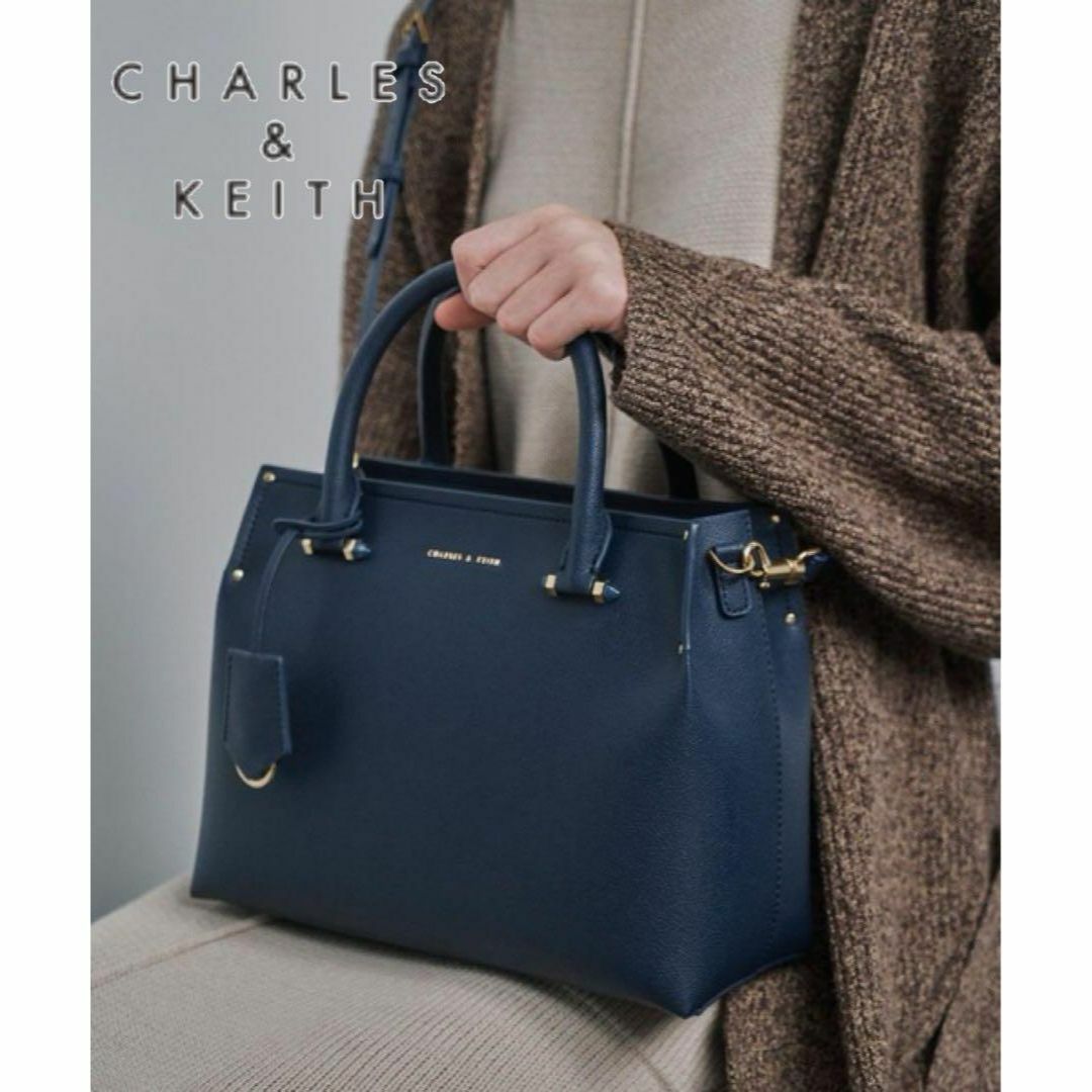 Charles and Keith(チャールズアンドキース)のCHARLES & KEITH チャールズアンドキースダブルハンドルトートバッグ レディースのバッグ(ハンドバッグ)の商品写真