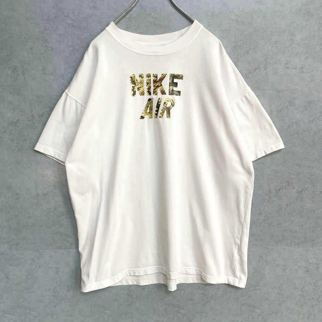 NIKE(ナイキ)のナイキ　NIKE　パイソン ヘビ柄　プリントロゴ　半袖　Tシャツ　白　Mサイズ メンズのトップス(Tシャツ/カットソー(半袖/袖なし))の商品写真