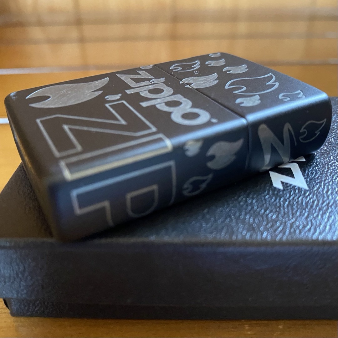 ZIPPO(ジッポー)のZIPPO USA 4面加工 炎 ブラックマット 新品 未使用 オイルライター メンズのファッション小物(タバコグッズ)の商品写真