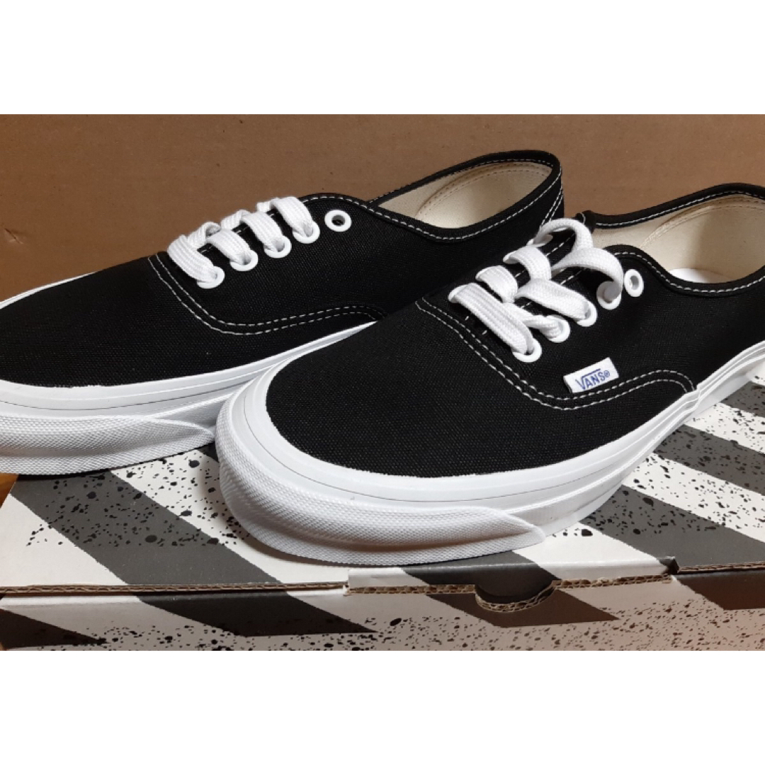 VANS(ヴァンズ)のvans og オーセティック LX vault ヴァンズ　バンズ ボルト　27 メンズの靴/シューズ(スニーカー)の商品写真