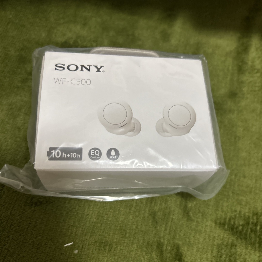 SONY(ソニー)のSONY フルワイヤレスイヤホン ホワイト WF-C500(W) スマホ/家電/カメラのオーディオ機器(ヘッドフォン/イヤフォン)の商品写真