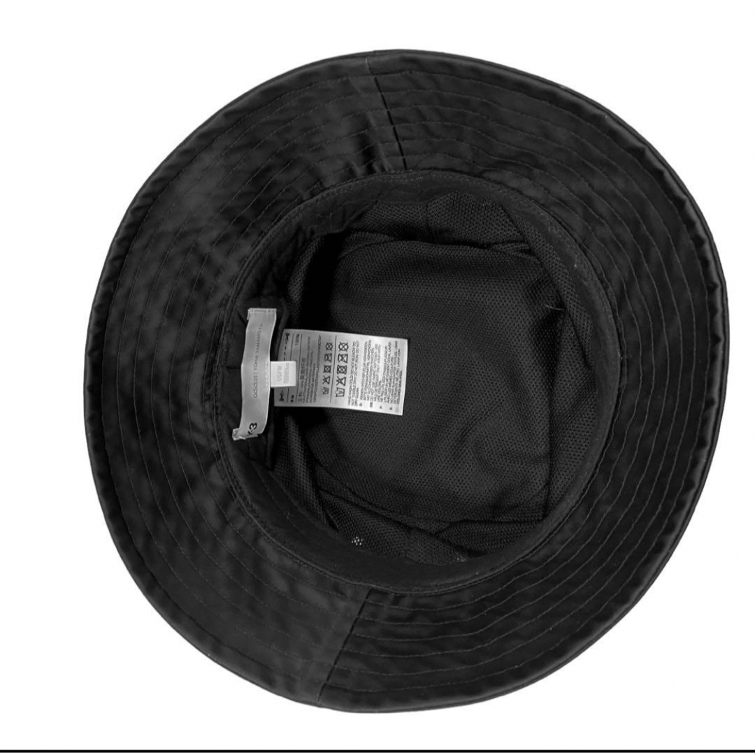 Y-3(ワイスリー)のY-3 バケットハット　バケハ　シャドーロゴ　帽子　アディダス　ヨージヤマモト メンズの帽子(ハット)の商品写真