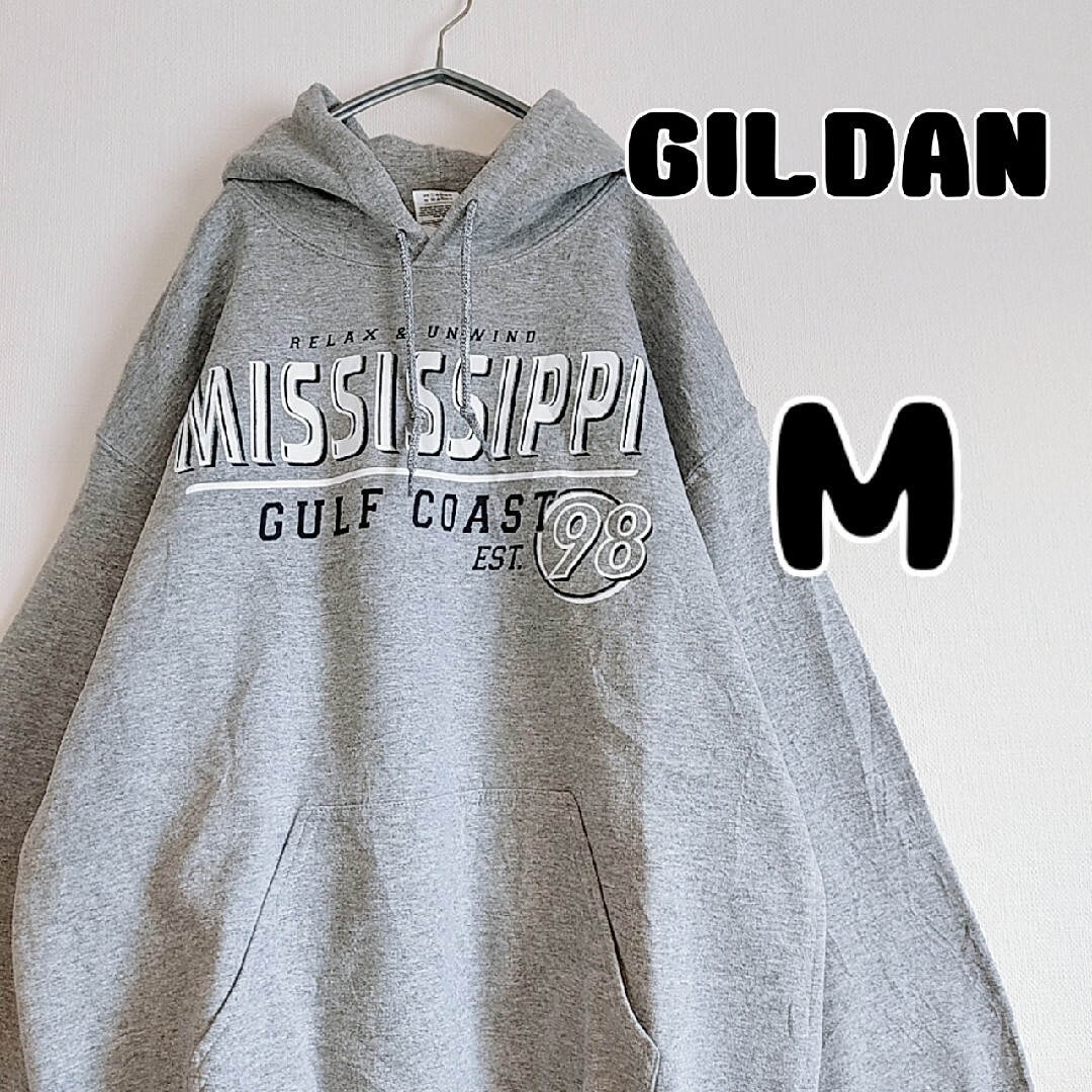 GILDAN(ギルタン)のギルダン　プルオーバー　スウェット　パーカー　グレー　Mサイズ　海外古着　裏起毛 メンズのトップス(パーカー)の商品写真