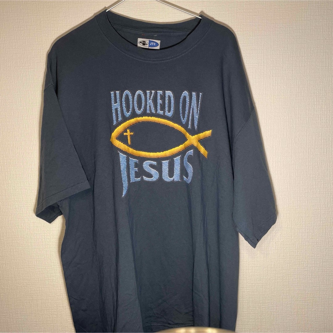 JTC(ジェーティーシー)の『US古着』HOOKED JESUS  アニマル半袖Tシャツ　フィッシュTシャツ メンズのトップス(Tシャツ/カットソー(半袖/袖なし))の商品写真