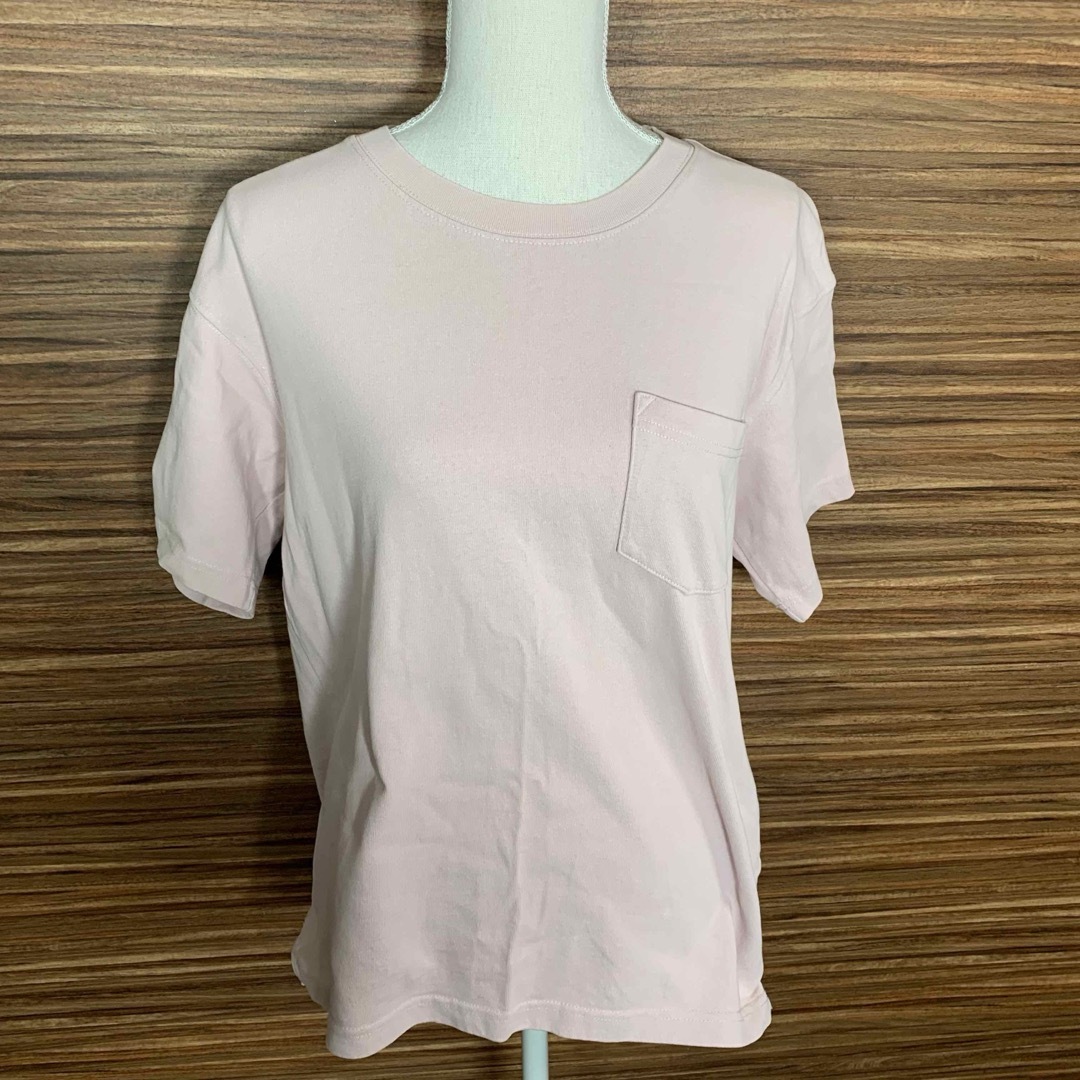 GU(ジーユー)のGU ジーユー Tシャツ Mサイズ ピンク 半袖 無地 メンズのトップス(Tシャツ/カットソー(半袖/袖なし))の商品写真