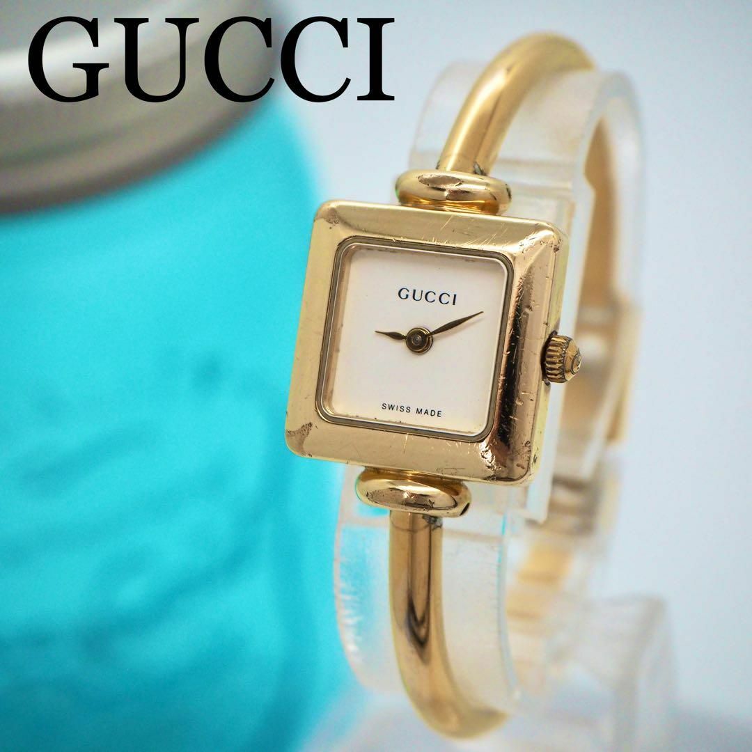 Gucci(グッチ)の118 GUCCI グッチ時計　レディース腕時計　付属品付き　バングル　ゴールド レディースのファッション小物(腕時計)の商品写真