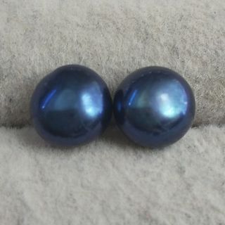 270 淡水真珠ピアス 黒 ミッドナイトブルー系 本真珠 セレモニー(ピアス)