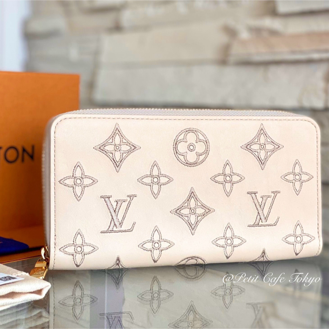 LOUIS VUITTON(ルイヴィトン)の【新品・未使用】 LOUIS VUITTON LVブロデリーアングレーズ　長財布 レディースのファッション小物(財布)の商品写真