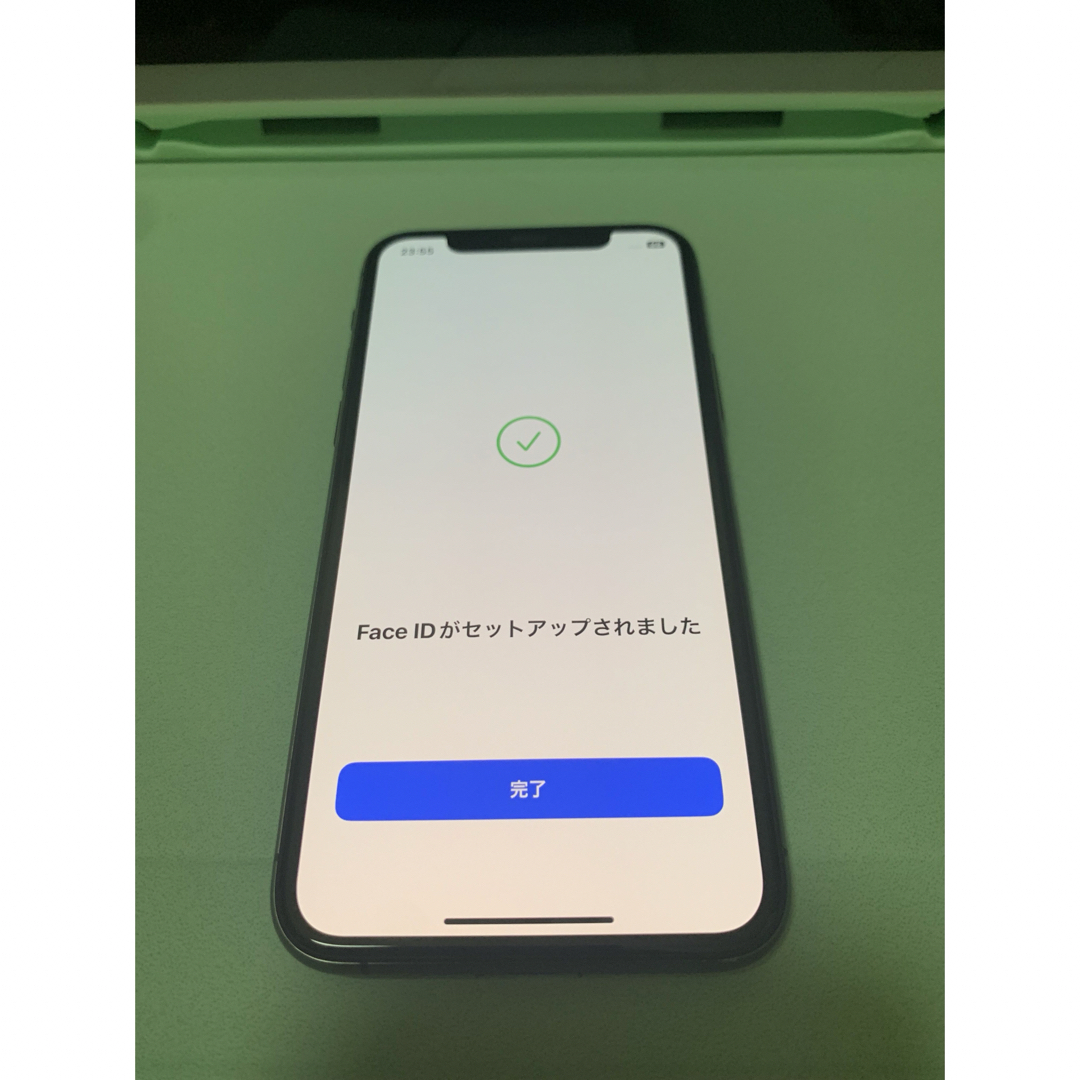 Apple(アップル)のiPhone 11 Pro ゴールド 256GB SIMフリー スマホ/家電/カメラのスマートフォン/携帯電話(スマートフォン本体)の商品写真