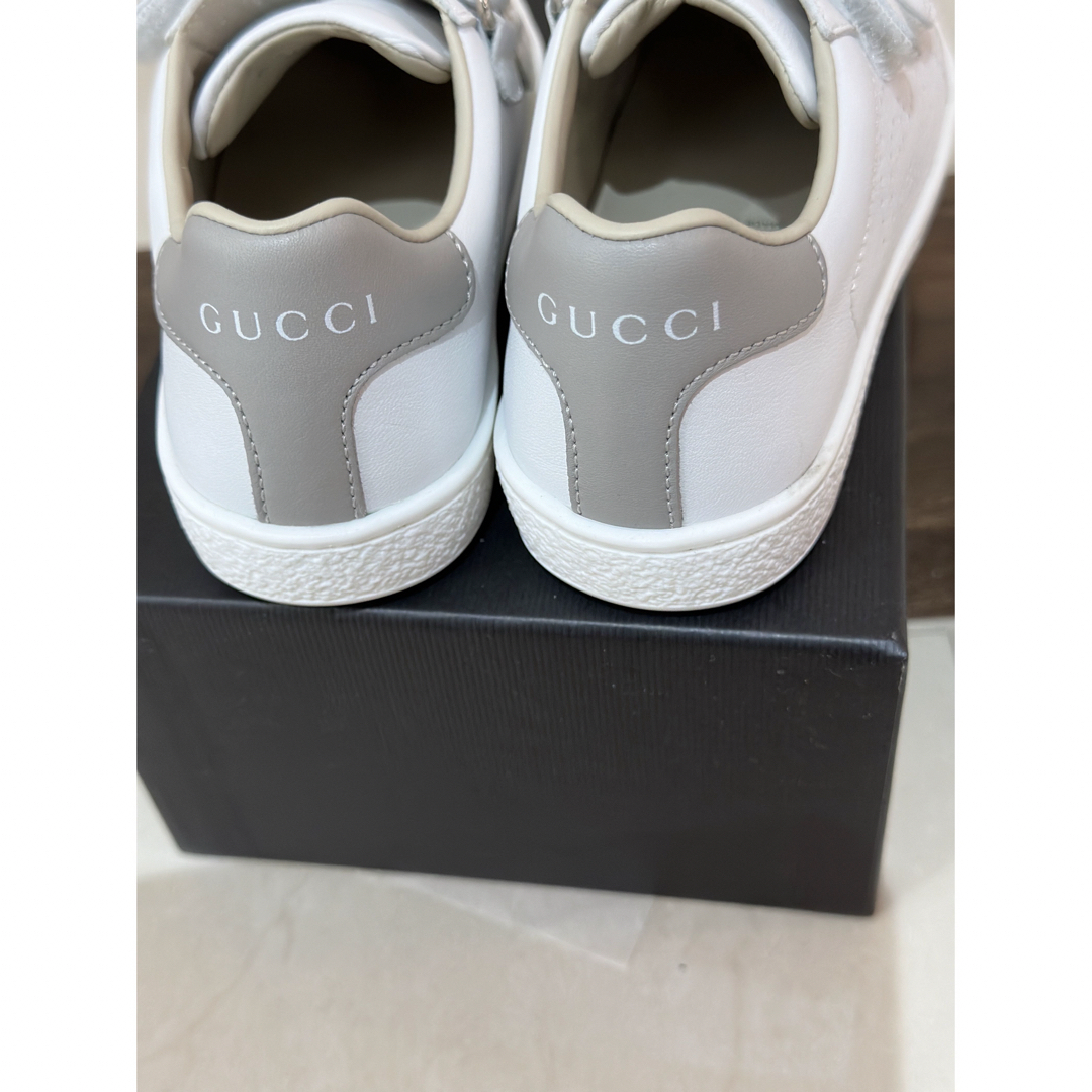 Gucci(グッチ)のGUCCIスニーカー　キッズ キッズ/ベビー/マタニティのキッズ靴/シューズ(15cm~)(スニーカー)の商品写真