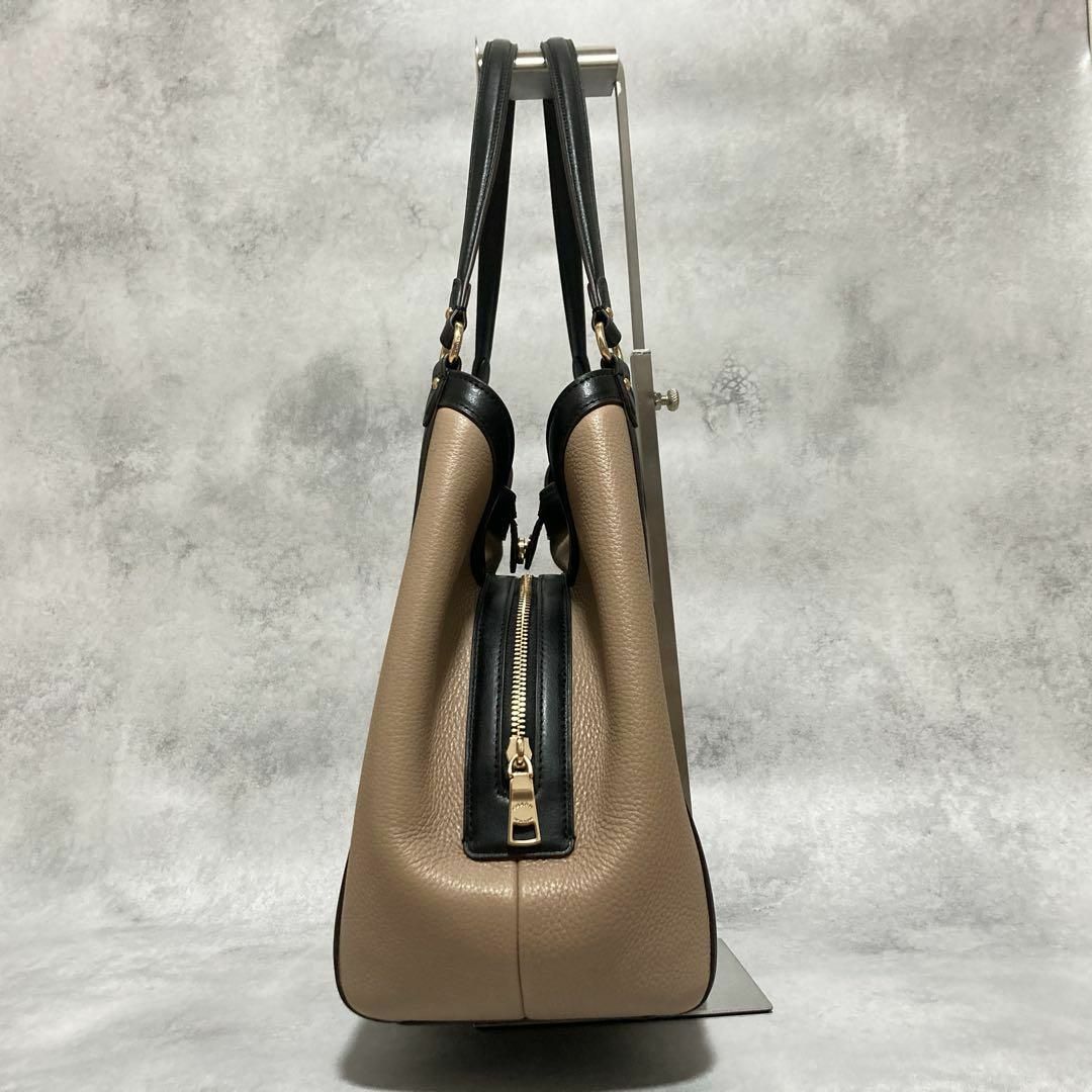 COACH(コーチ)の極美品✨ COACH ワンショルダー ハンドバッグ 人気 自立 C6828 レディースのバッグ(ショルダーバッグ)の商品写真