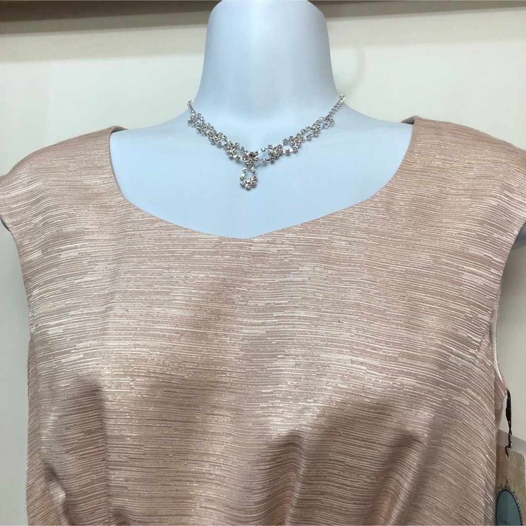 新品ニコル　パーティードレス　シャンタン レディースのフォーマル/ドレス(ミディアムドレス)の商品写真