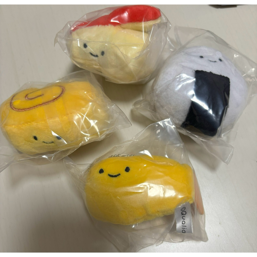 クオリア にっこりーノ お弁当のぬいぐるみ 4点セット エンタメ/ホビーのおもちゃ/ぬいぐるみ(キャラクターグッズ)の商品写真