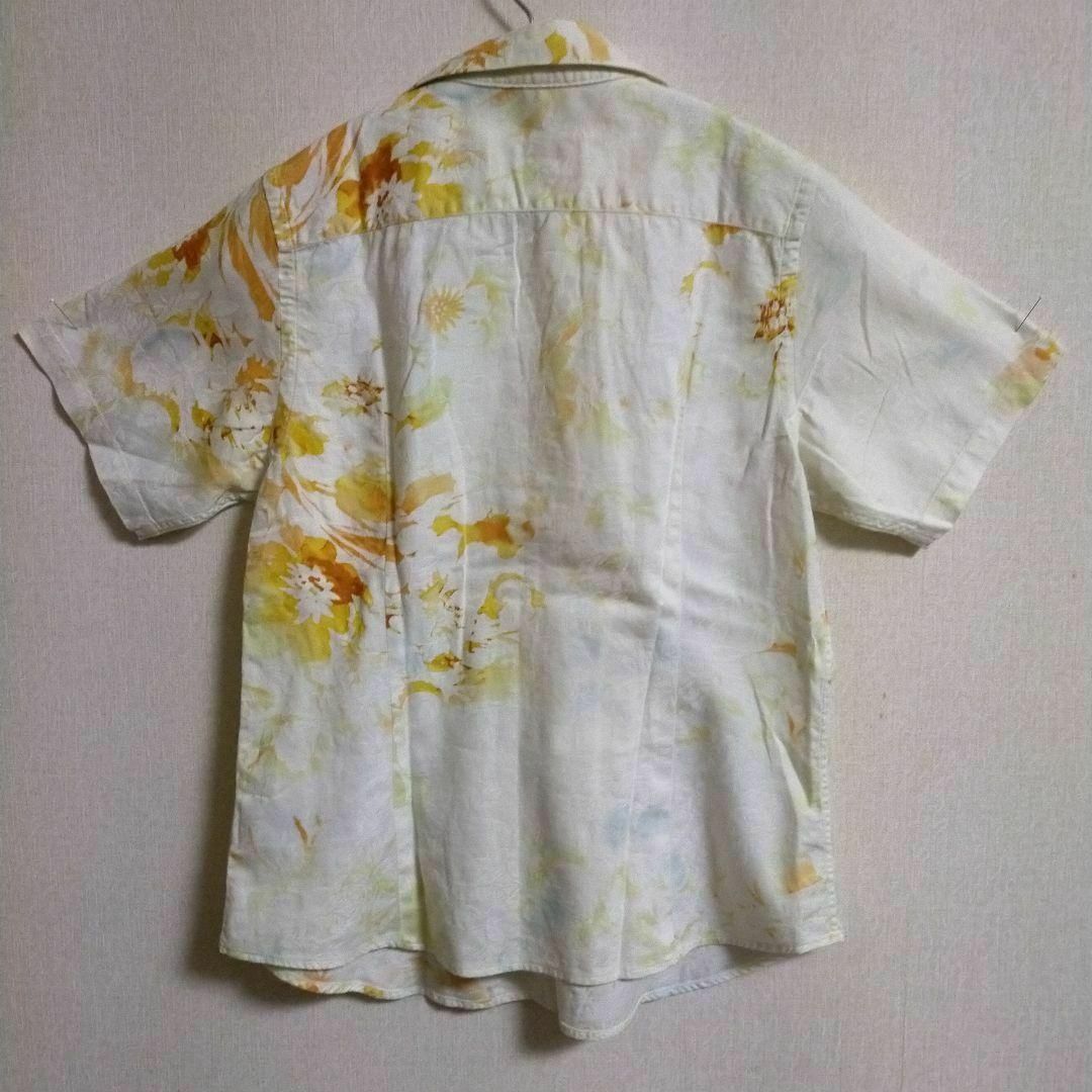 【MAJUN】かりゆしウェア　アロハシャツ　✨美品✨ レディースのトップス(シャツ/ブラウス(半袖/袖なし))の商品写真