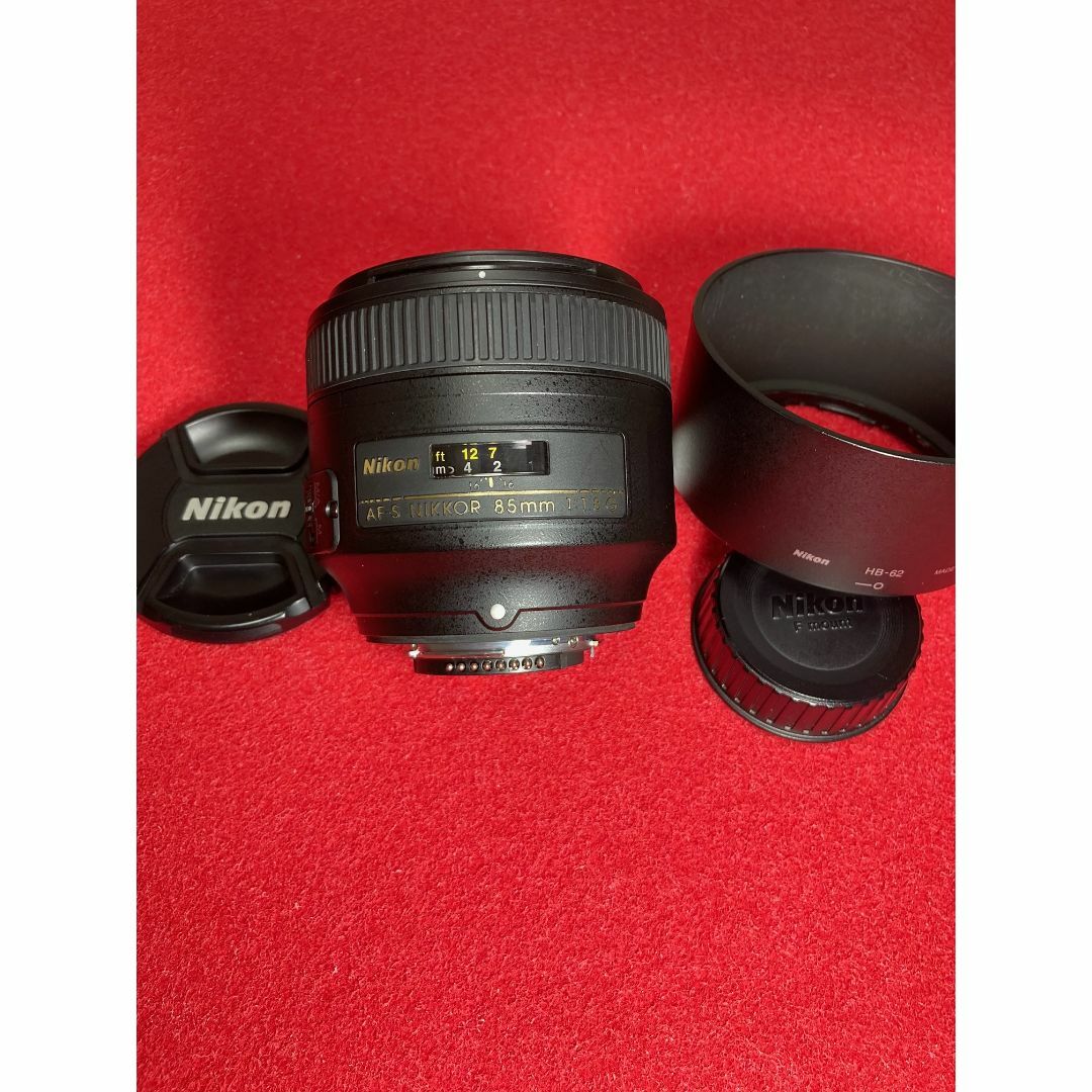 Nikon(ニコン)の美品.ニコン望遠レンズAF-S 85/1.8G .中古保証書2025.4.12迄 スマホ/家電/カメラのカメラ(レンズ(単焦点))の商品写真