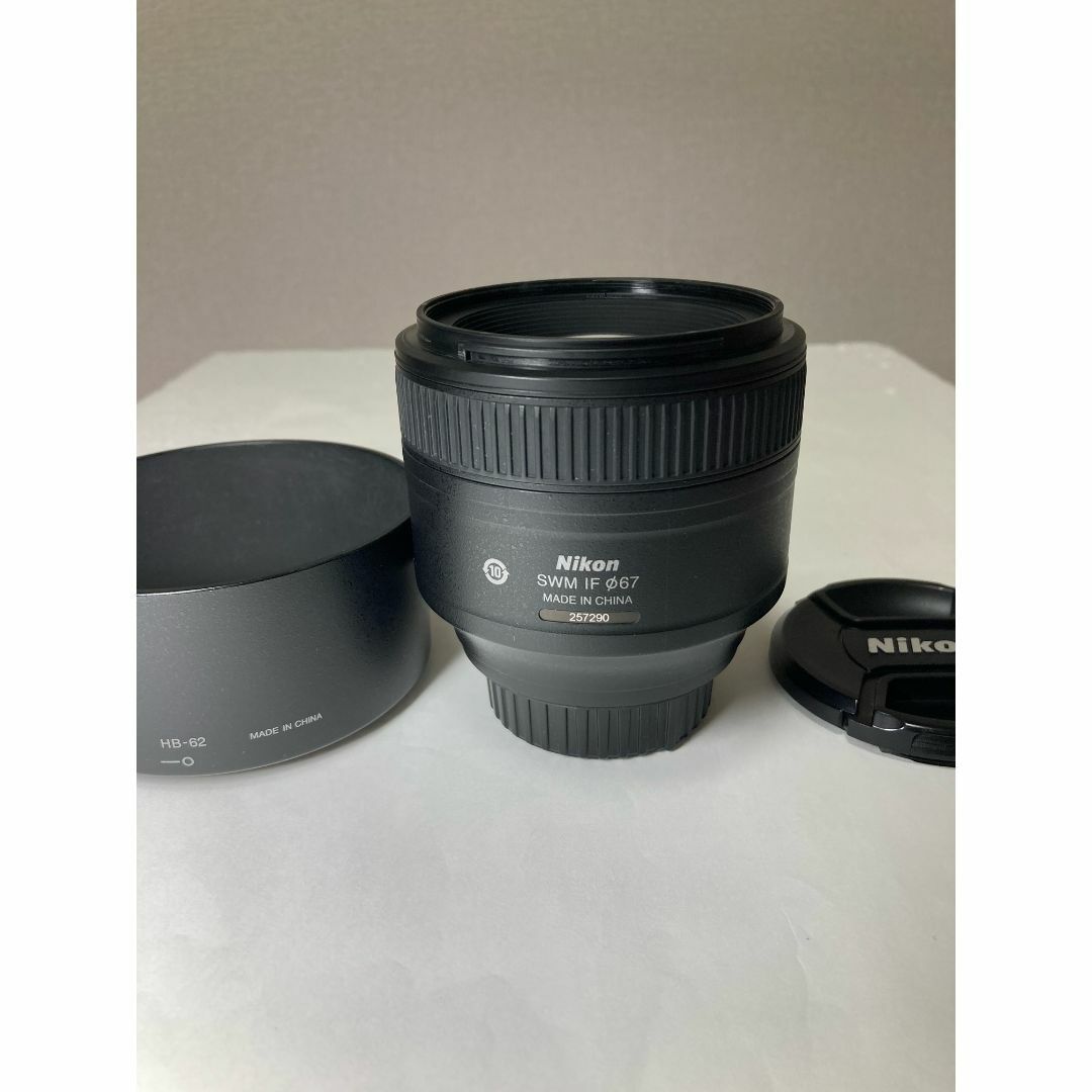 Nikon(ニコン)の美品.ニコン望遠レンズAF-S 85/1.8G .中古保証書2025.4.12迄 スマホ/家電/カメラのカメラ(レンズ(単焦点))の商品写真