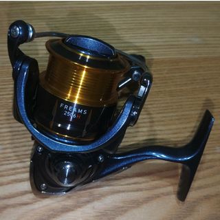 ダイワ(DAIWA)のダイワ　15フリームス2506H(リール)