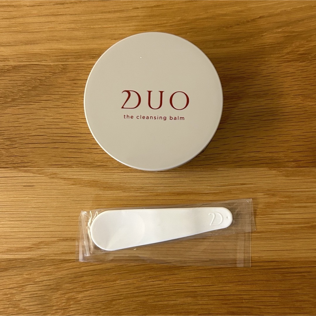 DUO(デュオ)のDUO  ザ クレンジングバーム 20g  スパチュラ付き コスメ/美容のスキンケア/基礎化粧品(洗顔料)の商品写真