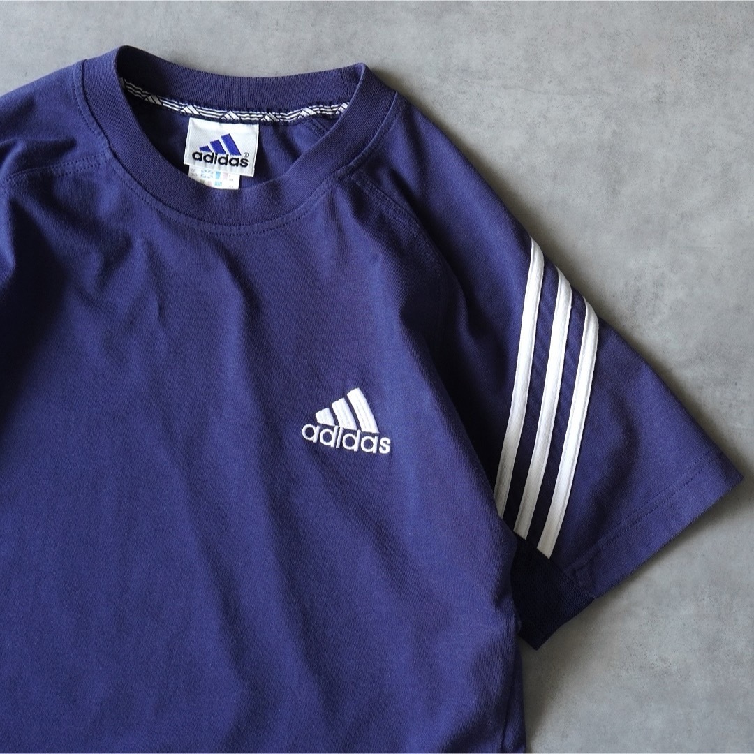 adidas(アディダス)の00s old adidas パフォーマンスロゴ Tシャツ3本ライン メンズのトップス(Tシャツ/カットソー(半袖/袖なし))の商品写真