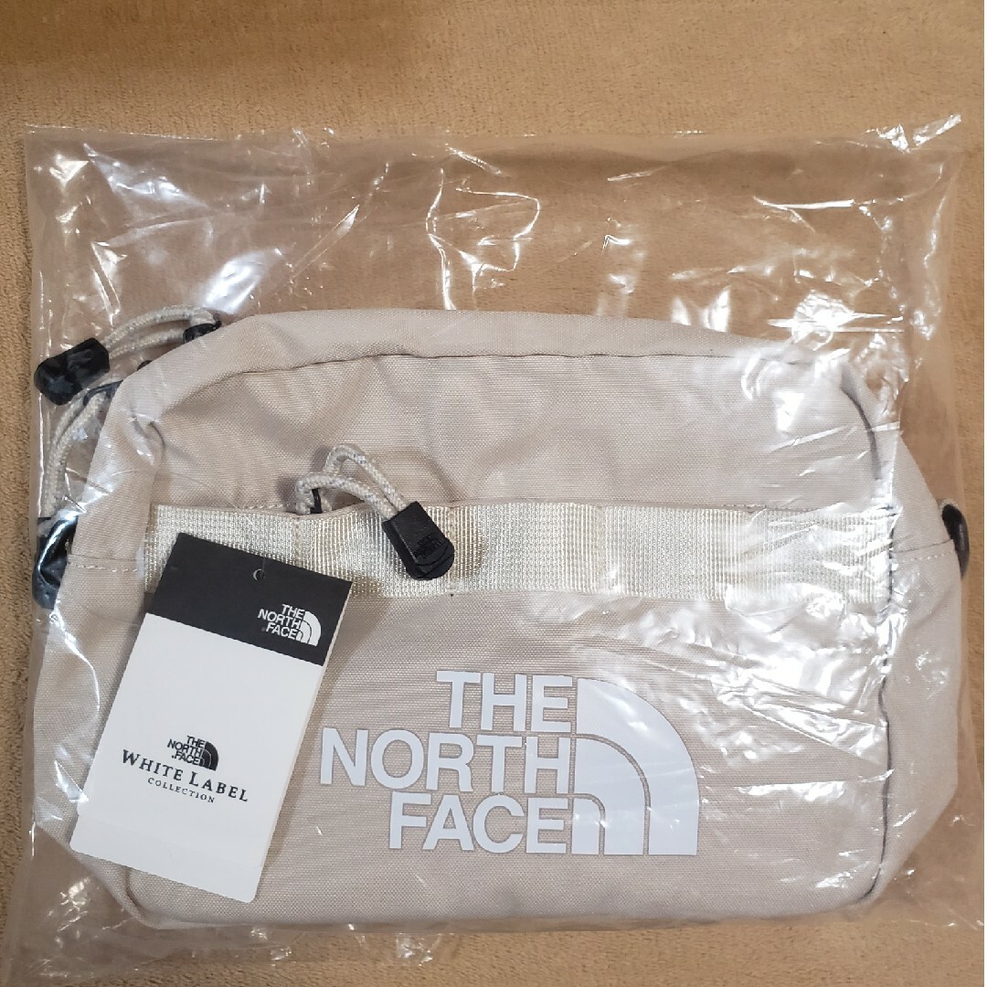 THE NORTH FACE(ザノースフェイス)のTHE NORTH FACEショルダーバッグ　男女兼用 レディースのバッグ(ショルダーバッグ)の商品写真