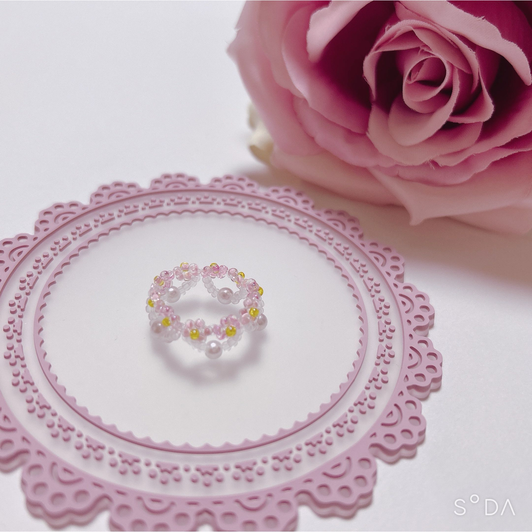ビーズリング♡ピンク×パール レディースのアクセサリー(リング(指輪))の商品写真