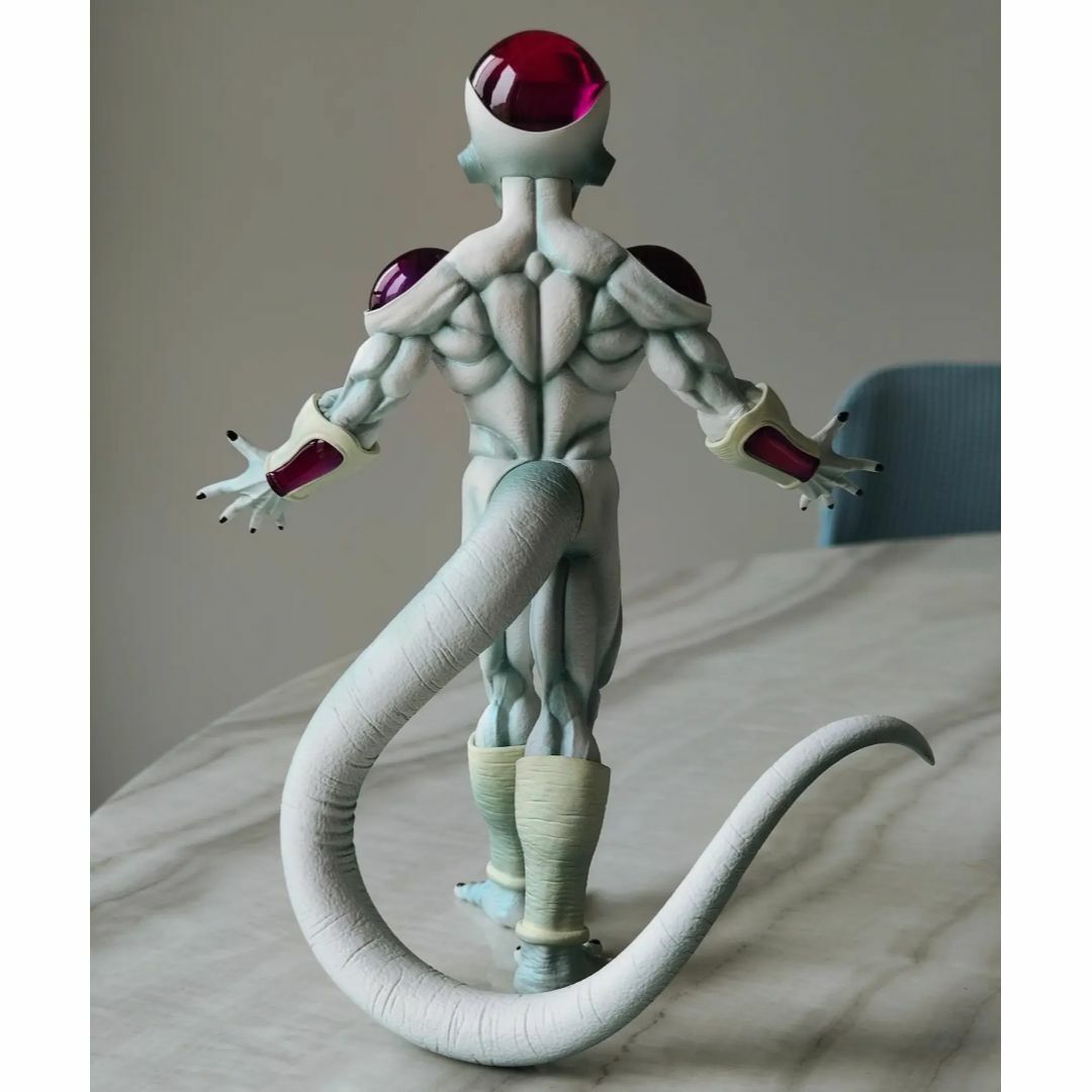 ドラゴンボール フリーザ 第四形態 ガレージキット フィギュア ドラゴンボール フリーザ 第四形態 ガレージキット フィギュア