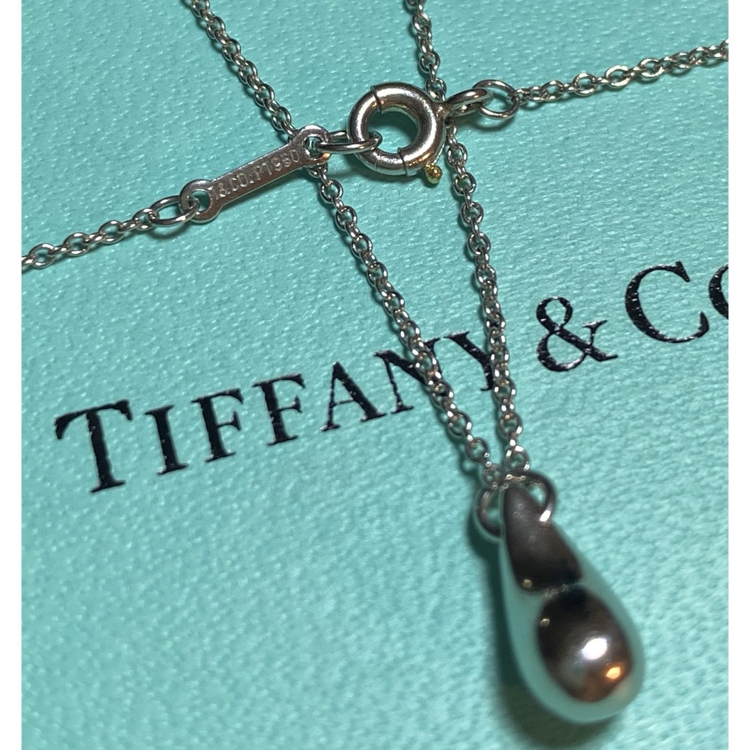 Tiffany & Co.(ティファニー)のティファニー PT950 ティアドロップ ネックレス プラチナ レディースのアクセサリー(ネックレス)の商品写真