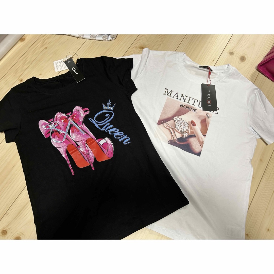 Joie (ファッション)(ジョア)の新品２枚セット！韓国系キラキラビジューTシャツ レディースのトップス(Tシャツ(半袖/袖なし))の商品写真