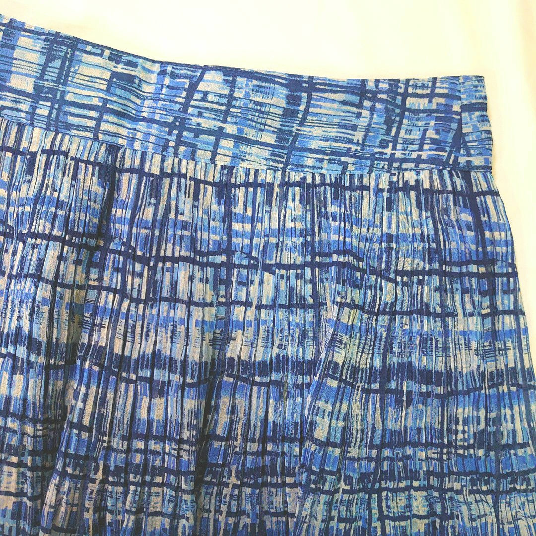 キヨコタカセ プリーツスカート 9号 青 レディースのスカート(ひざ丈スカート)の商品写真