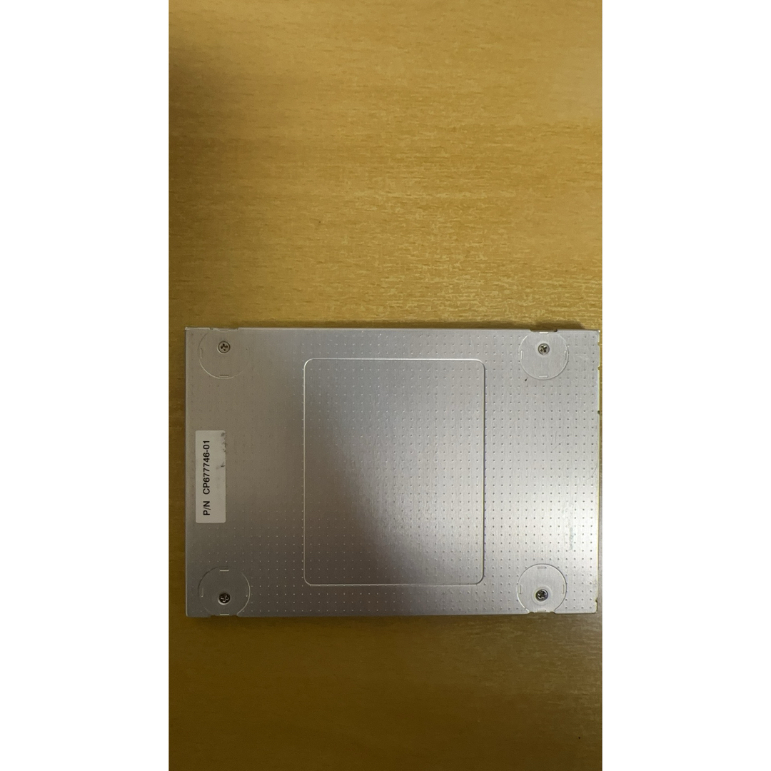 東芝(トウシバ)のTOSHIBA SSD 128GB THNSNJ128GCSU SATA  スマホ/家電/カメラのPC/タブレット(PC周辺機器)の商品写真