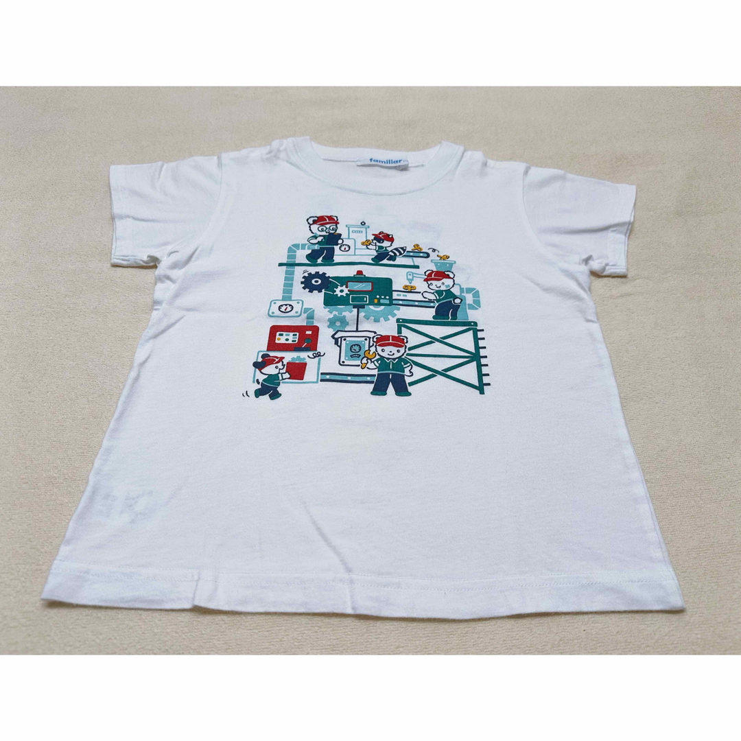 familiar(ファミリア)のfamiliar ファミ家族とロボット工場　おはなしTシャツ　110  美品 キッズ/ベビー/マタニティのキッズ服男の子用(90cm~)(Tシャツ/カットソー)の商品写真
