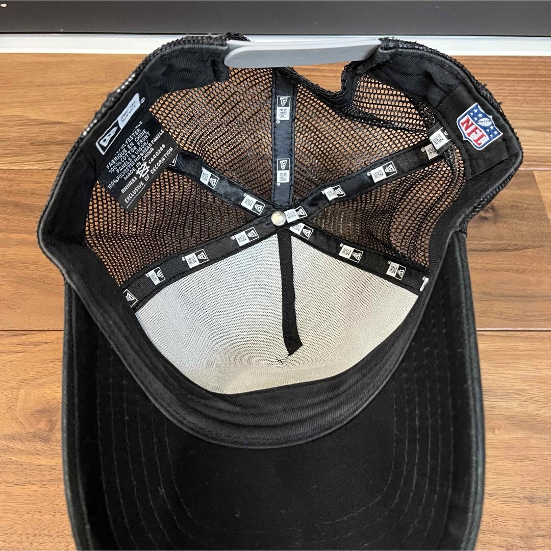 NEW ERA(ニューエラー)の【NEW ERA】RAIDERS　メッシュキャップ　帽子　アジャスター付き メンズの帽子(キャップ)の商品写真