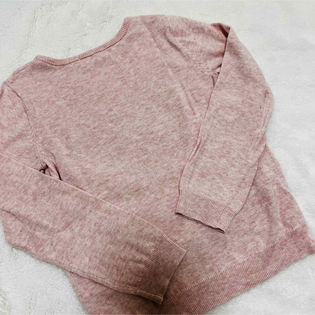 H&M(エイチアンドエム)の【H&M】ピンク 猫 ニット セーター カットソー  スパンコール　リボン キッズ/ベビー/マタニティのキッズ服女の子用(90cm~)(ニット)の商品写真