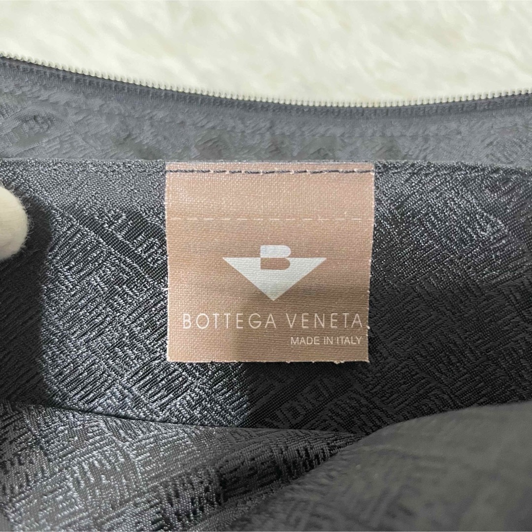 Bottega Veneta(ボッテガヴェネタ)の【希少】ボッテガヴェネタ フラグメントケース ヴィンテージ ラウンドジップ ロゴ メンズのファッション小物(長財布)の商品写真