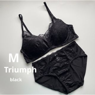 Triumph - 新品　トリンプ  Mサイズ　ブラック　ノンワイヤーブラ＆ショーツセット