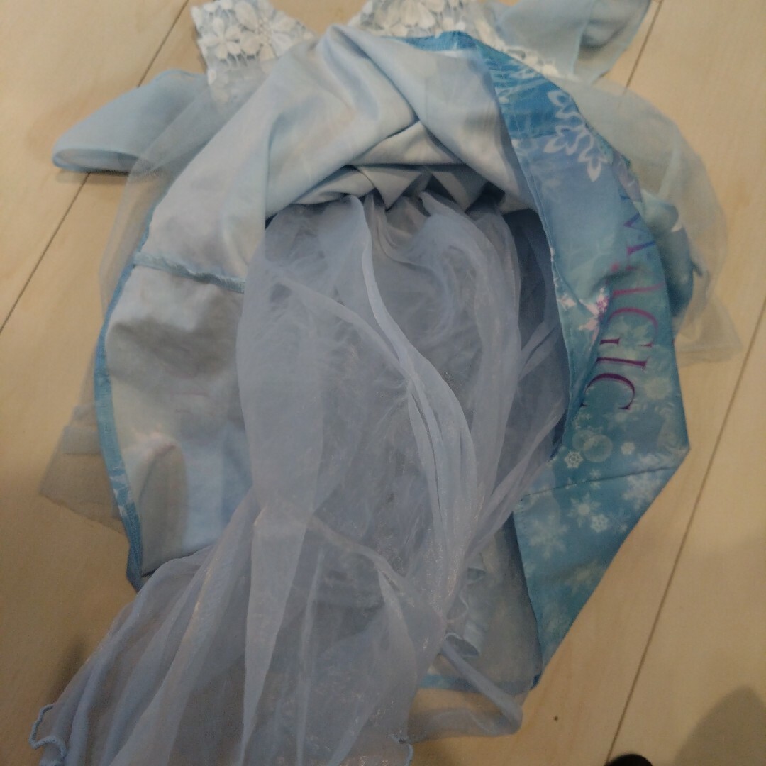 Disney(ディズニー)のアナと雪の女王100㌢ なりきりドレス キッズ/ベビー/マタニティのキッズ服女の子用(90cm~)(ワンピース)の商品写真
