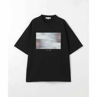 【BLACK】ポンチ フォトプリント クルーネックTシャツ 1 <A DAY IN THE LIFE>