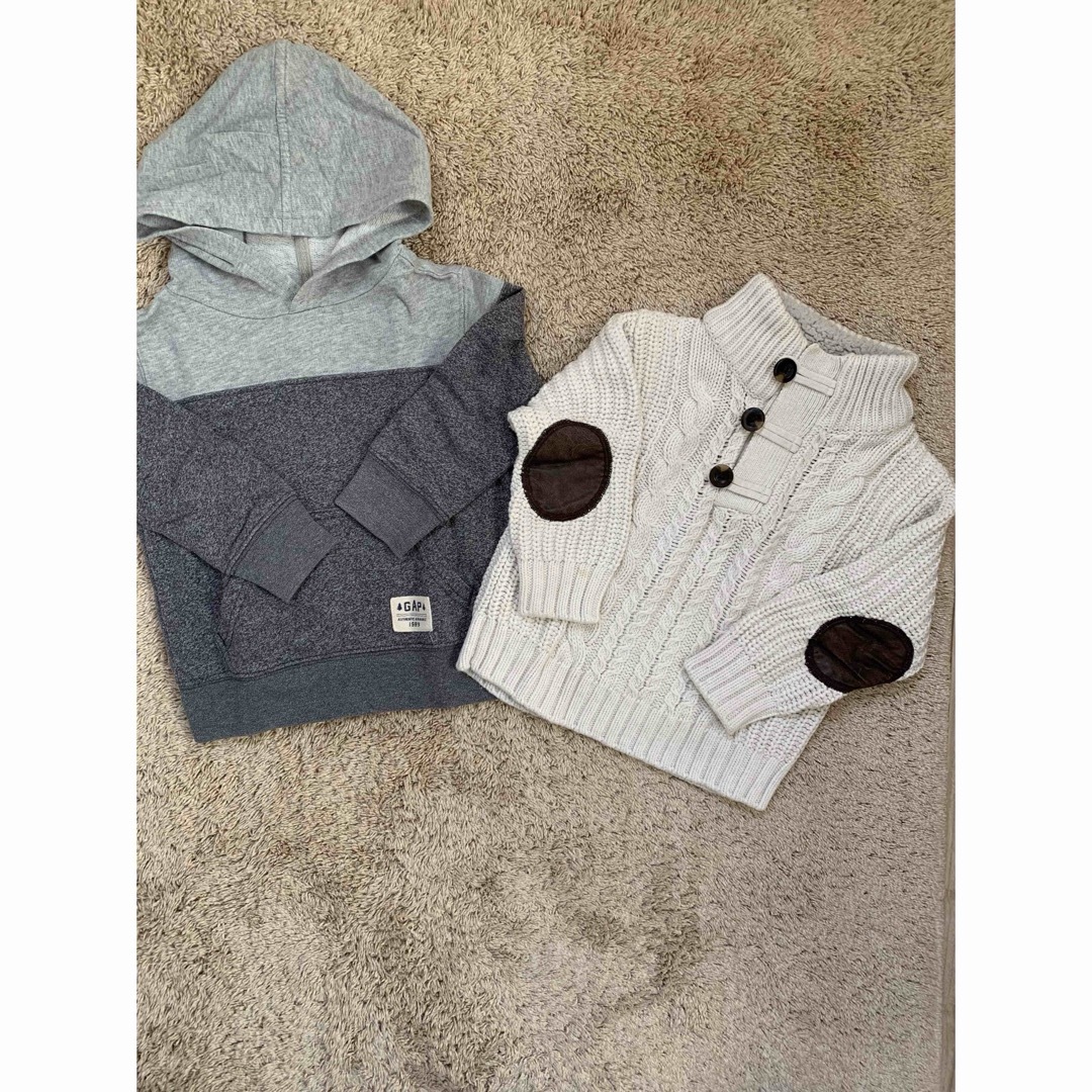 babyGAP(ベビーギャップ)のbaby GAP トップス2枚セット キッズ/ベビー/マタニティのキッズ服男の子用(90cm~)(ニット)の商品写真