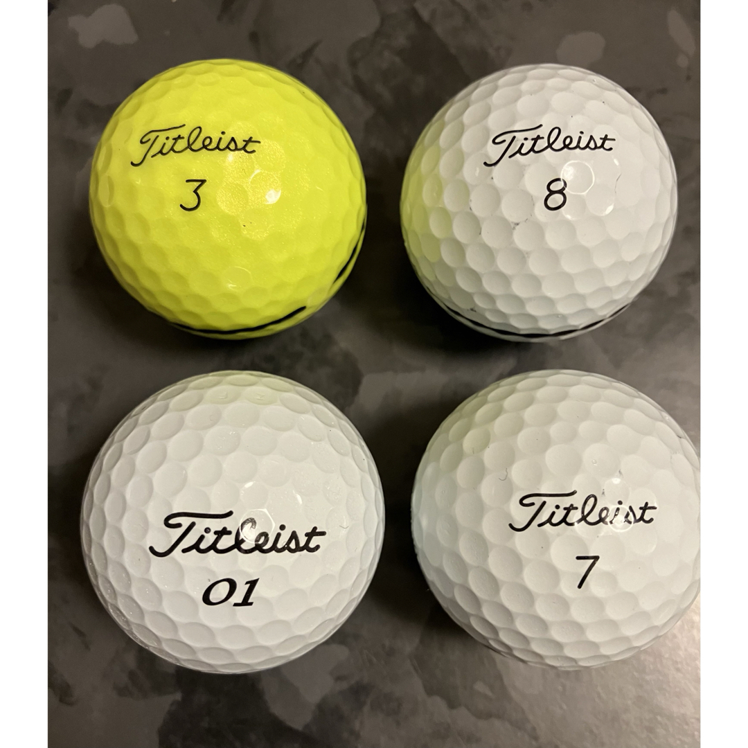 Titleist(タイトリスト)のタイトリスト  ゴルフボール　4個セット スポーツ/アウトドアのゴルフ(その他)の商品写真