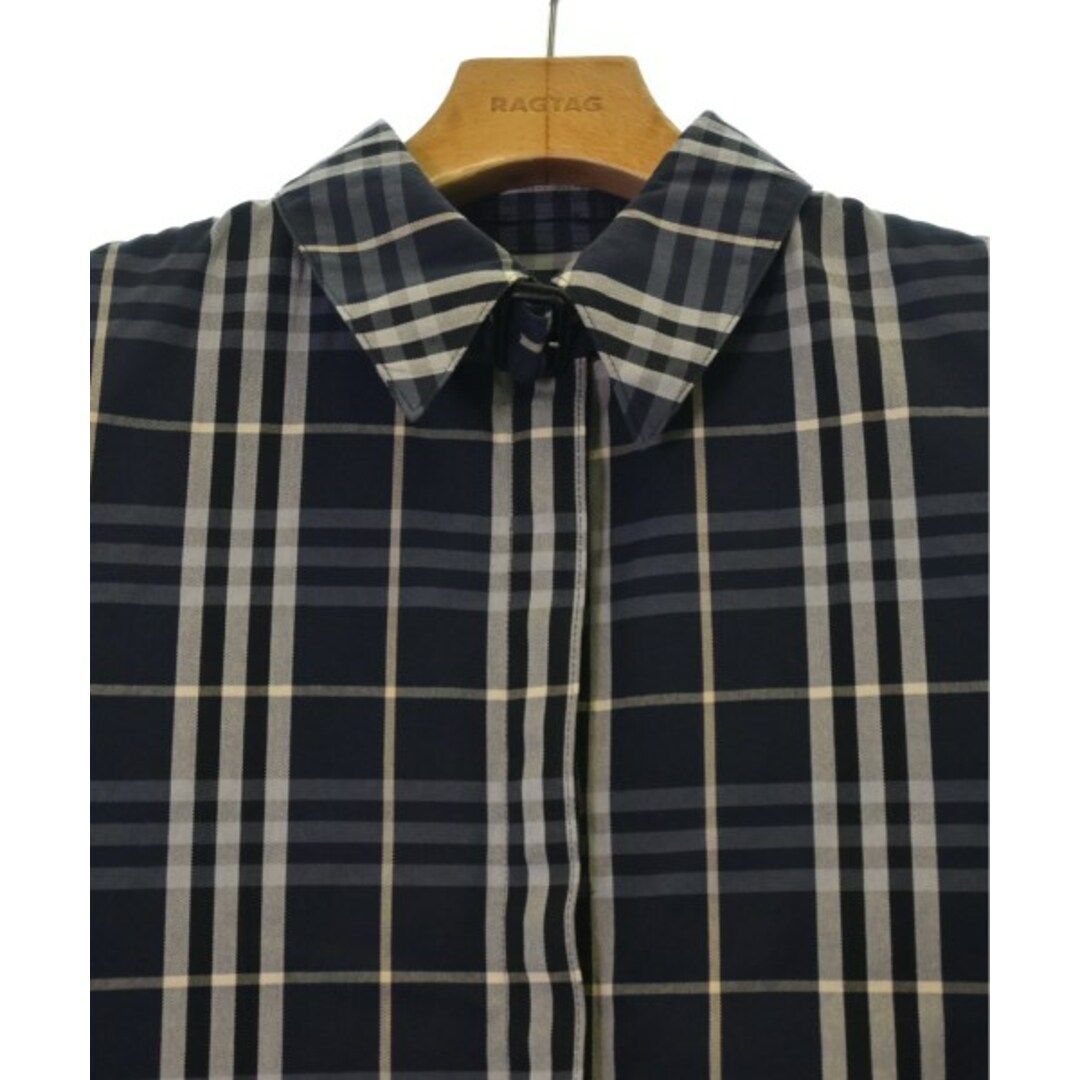 BURBERRY(バーバリー)のBURBERRY ブルゾン（その他） 38(S位) 紺x白(チェック) 【古着】【中古】 レディースのジャケット/アウター(その他)の商品写真