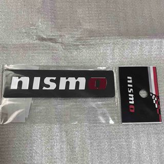 ニスモ(nismo)のNISMO メタルエンブレム ブラック サイズ25×100mm アルミ製 テープ(車外アクセサリ)