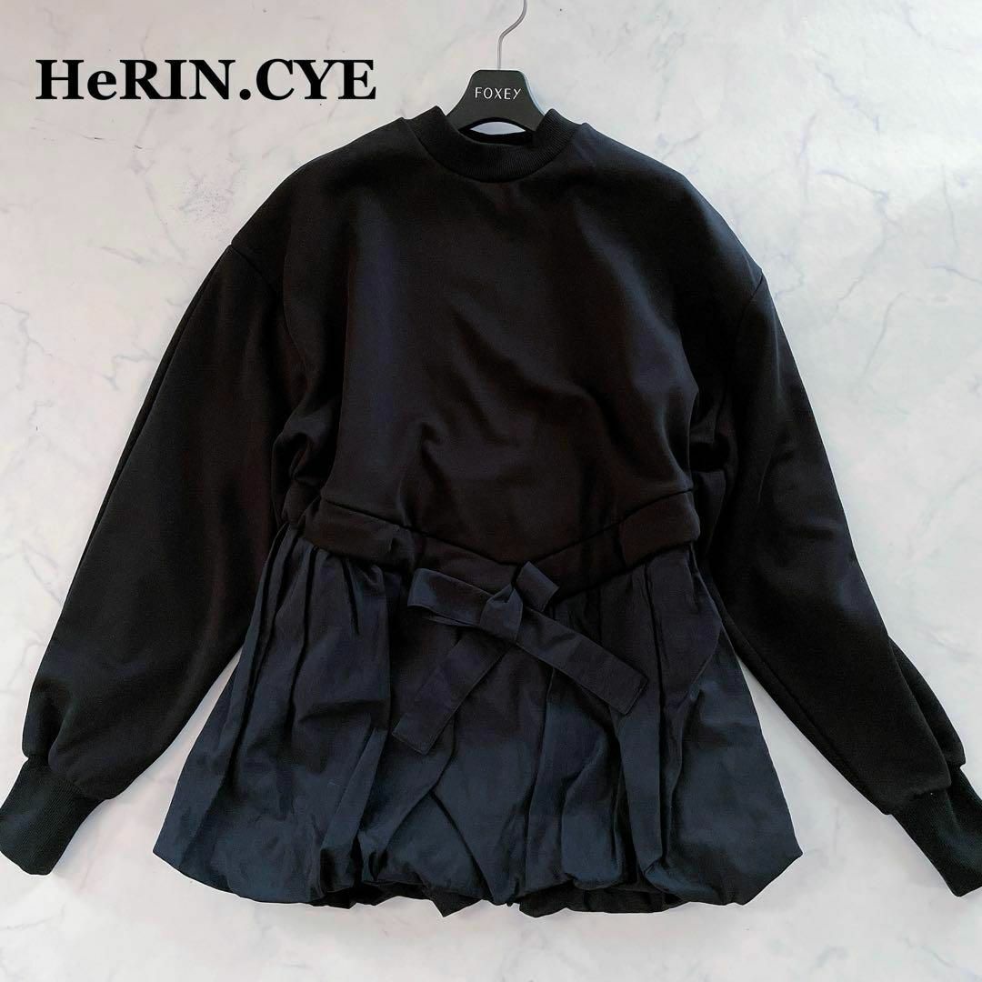 HeRIN.CYE(ヘリンドットサイ)の極美品꧁へリンドットサイ꧂バルーンヘムドッキングトップス　黒　ドッキング レディースのトップス(カットソー(長袖/七分))の商品写真