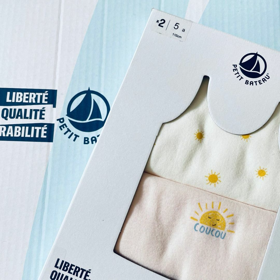 PETIT BATEAU(プチバトー)の新品未使用　プチバトー　5a キャミソール2枚組　太陽 キッズ/ベビー/マタニティのキッズ服女の子用(90cm~)(下着)の商品写真