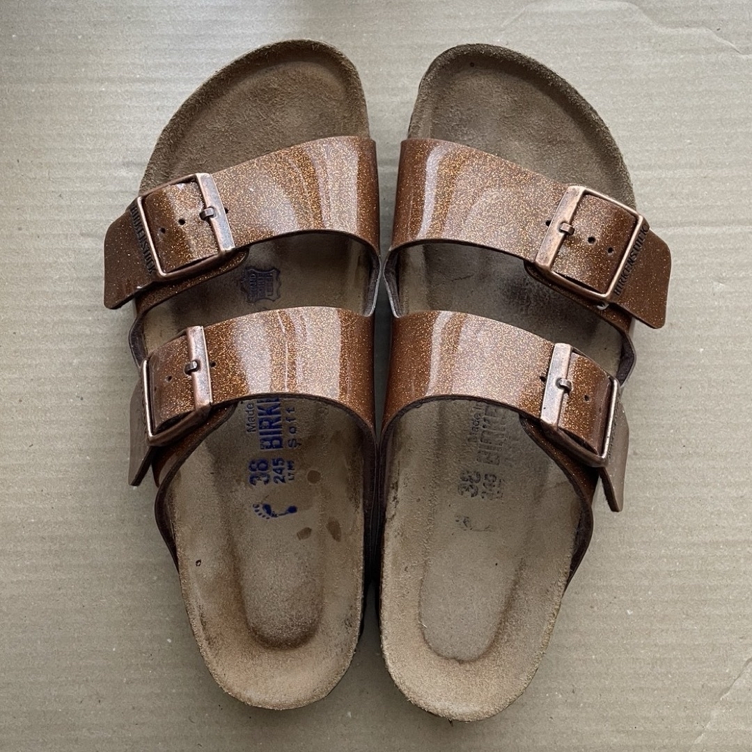 BIRKENSTOCK(ビルケンシュトック)のビルケンシュトック アリゾナ サンダル 38  24.5cm　〜最終お値下げ〜 レディースの靴/シューズ(サンダル)の商品写真