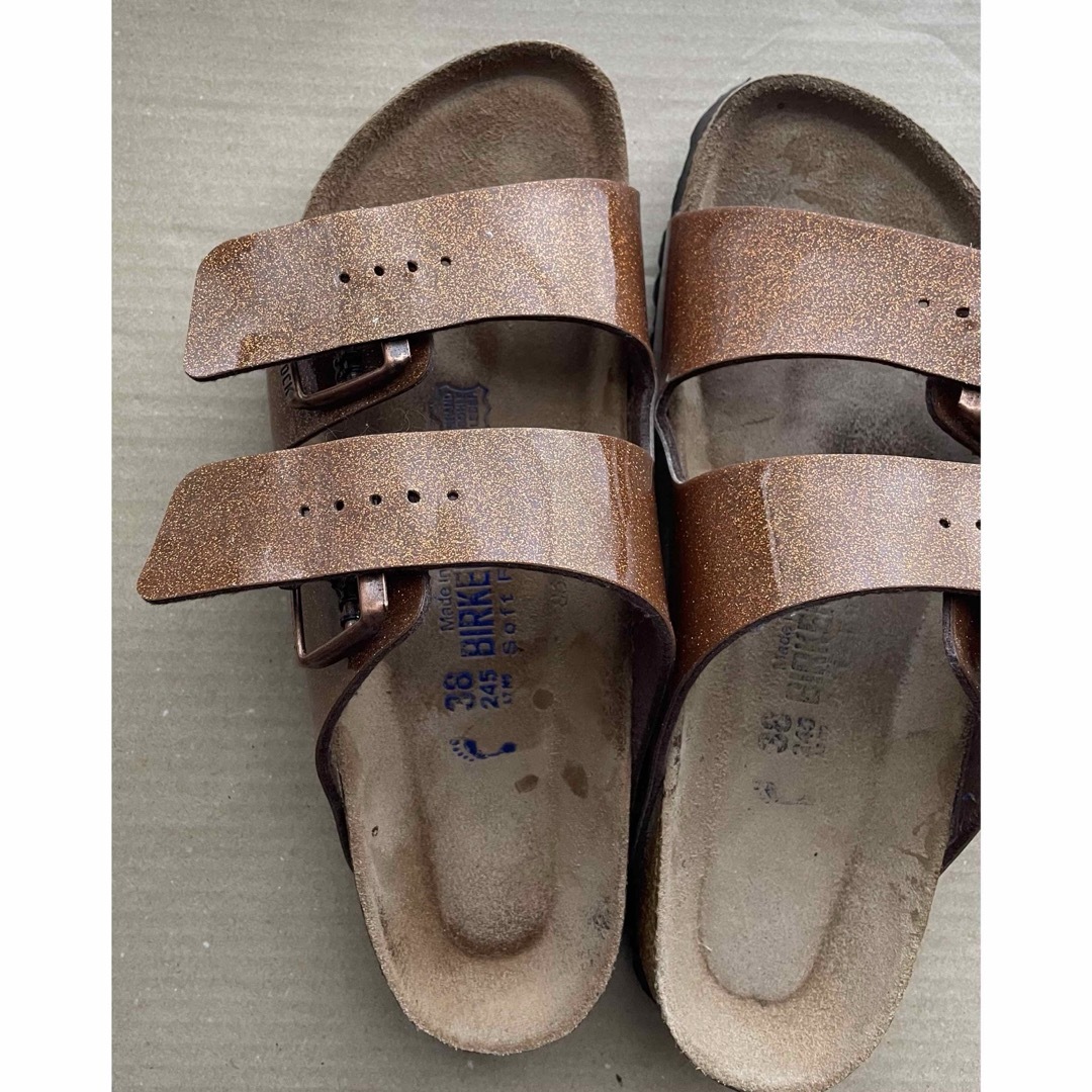 BIRKENSTOCK(ビルケンシュトック)のビルケンシュトック アリゾナ サンダル 38  24.5cm　〜最終お値下げ〜 レディースの靴/シューズ(サンダル)の商品写真