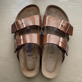 ビルケンシュトック(BIRKENSTOCK)のビルケンシュトック アリゾナ サンダル 38  24.5cm　〜最終お値下げ〜(サンダル)